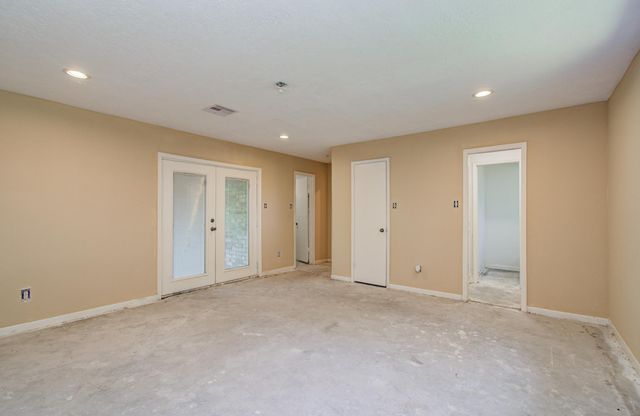 1002 Warwick Street, Eagle Lake, TX 77434