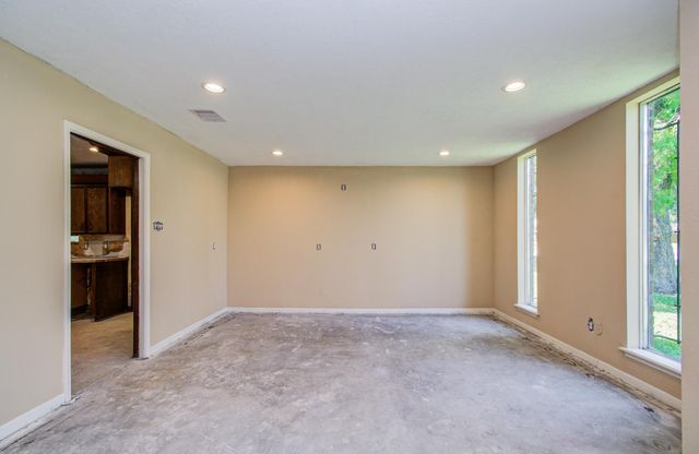 1002 Warwick Street, Eagle Lake, TX 77434