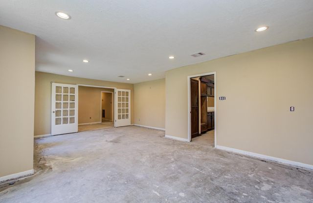 1002 Warwick Street, Eagle Lake, TX 77434