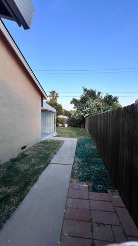 6312 Dundee Dr, North Highlands, CA 96660