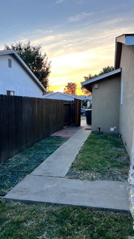 6312 Dundee Dr, North Highlands, CA 96660