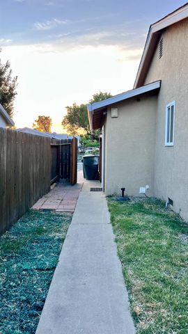 6312 Dundee Dr, North Highlands, CA 96660