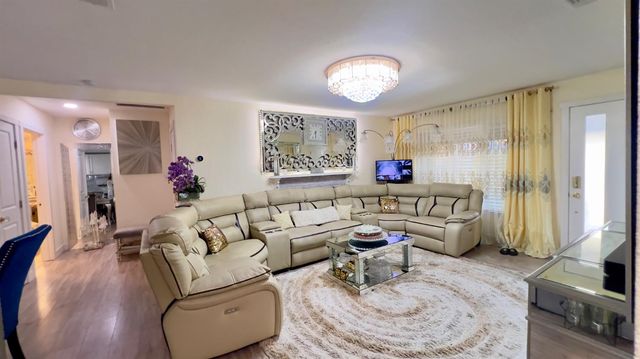 6312 Dundee Dr, North Highlands, CA 96660