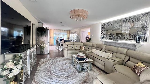 6312 Dundee Dr, North Highlands, CA 96660