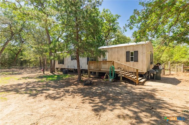 224 Pine Valley Dr, Paige, TX 78659