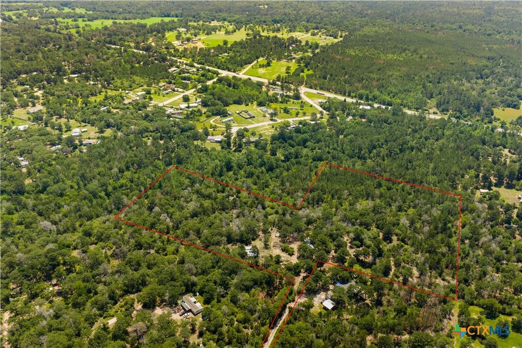 224 Pine Valley Dr, Paige, TX 78659