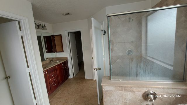 13034 Stags Leap, San Antonio, TX 78253