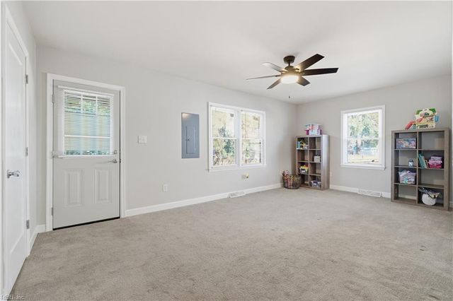 207 Causey AVE, Suffolk, VA 23434