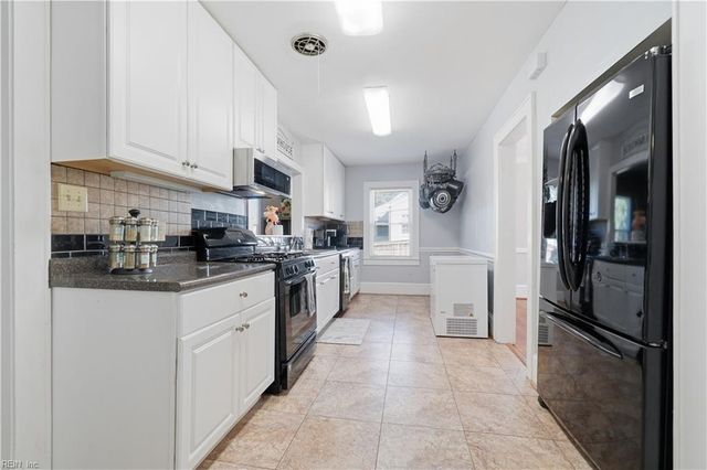 207 Causey AVE, Suffolk, VA 23434