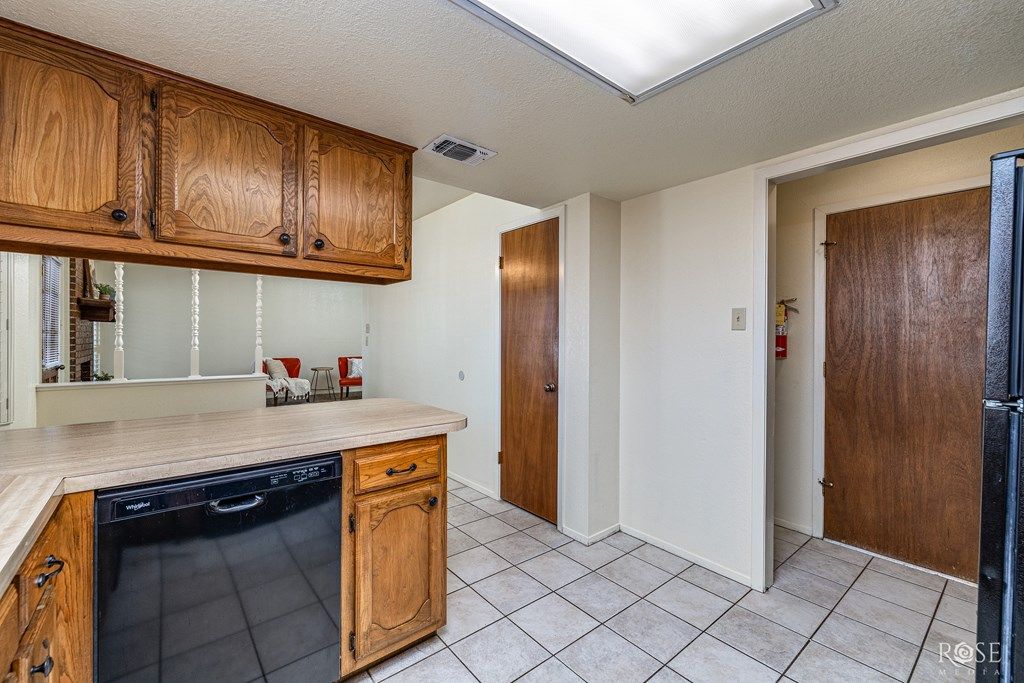 Image 15 of property listing at 1730 Wyoming Ave, San Angelo, TX 76904
