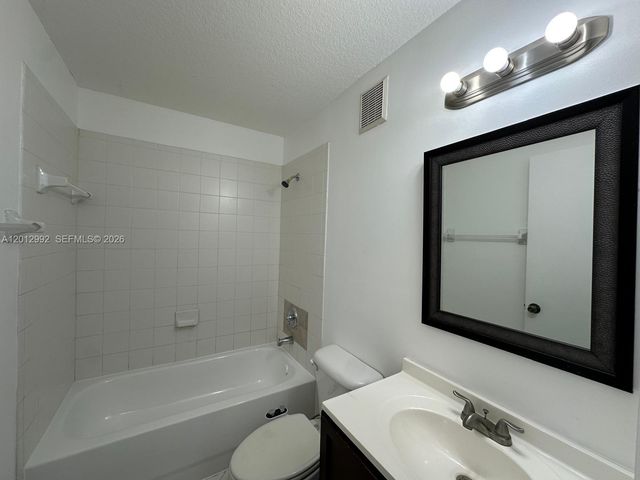 1320 SE 31st Ct 204-37, Homestead, FL 33035
