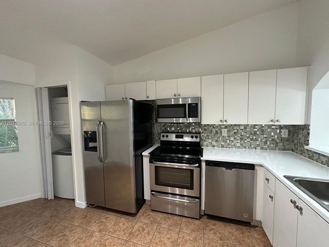 1320 SE 31st Ct 204-37, Homestead, FL 33035