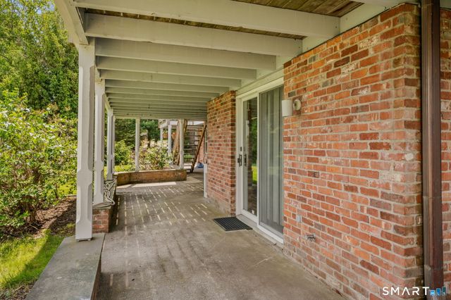 77 Essex Road Road, Old Saybrook, CT 06475