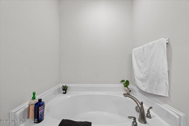 7811 Ferndale Drive, Olive Branch, MS 38654