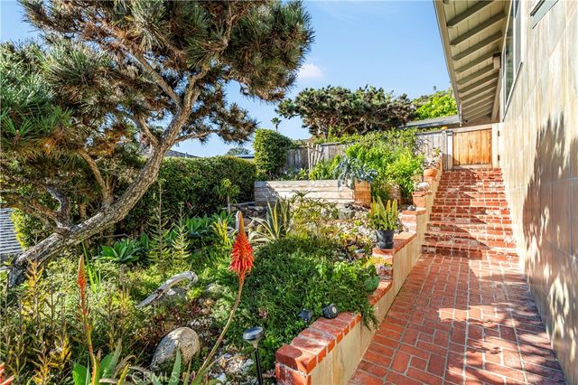 2 Vista Del Sol, Laguna Beach, CA 92651