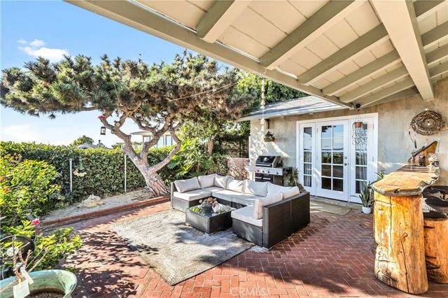2 Vista Del Sol, Laguna Beach, CA 92651