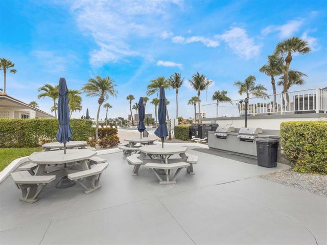 3411 Spanish Trail 418, Delray Beach, FL 33483