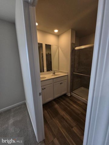 1328 RED CLOVER RD, Ranson, WV 25438