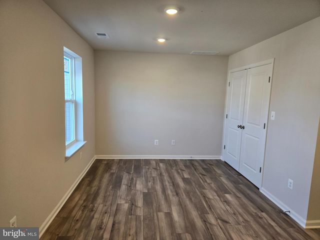 1328 RED CLOVER RD, Ranson, WV 25438