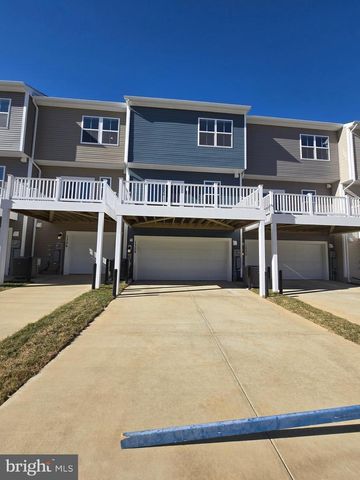 1328 RED CLOVER RD, Ranson, WV 25438