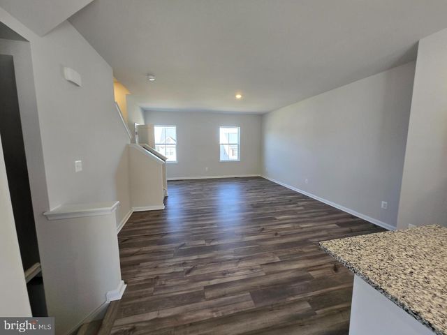 1328 RED CLOVER RD, Ranson, WV 25438