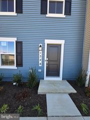 1328 RED CLOVER RD, Ranson, WV 25438