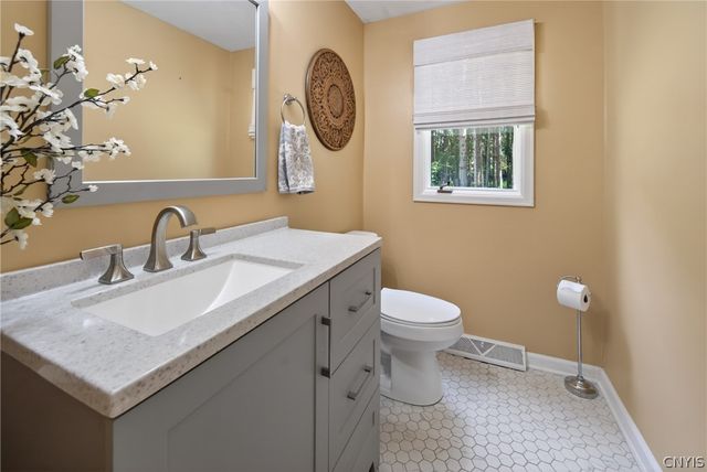 4866 Briarwood Lane, Manlius, NY 13104