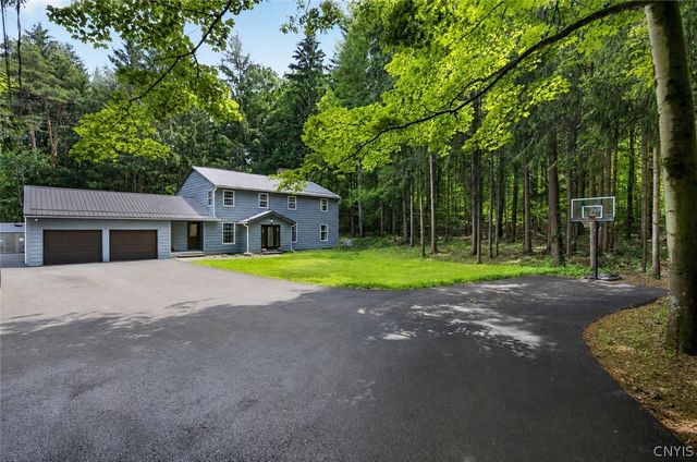 4866 Briarwood Lane, Manlius, NY 13104