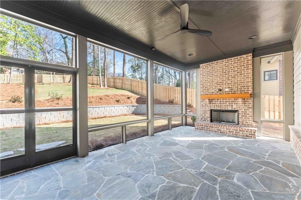 Image 24 of property listing at 339 Glendale Avenue, Decatur, GA 30030