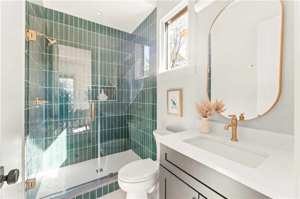 Image 31 of property listing at 339 Glendale Avenue, Decatur, GA 30030