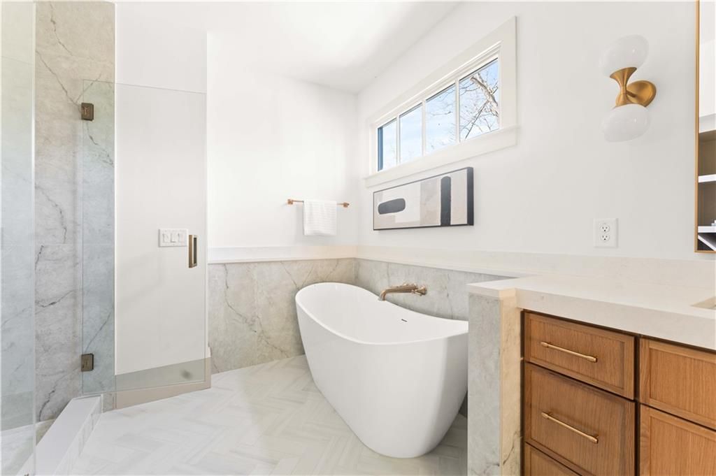 Image 38 of property listing at 339 Glendale Avenue, Decatur, GA 30030