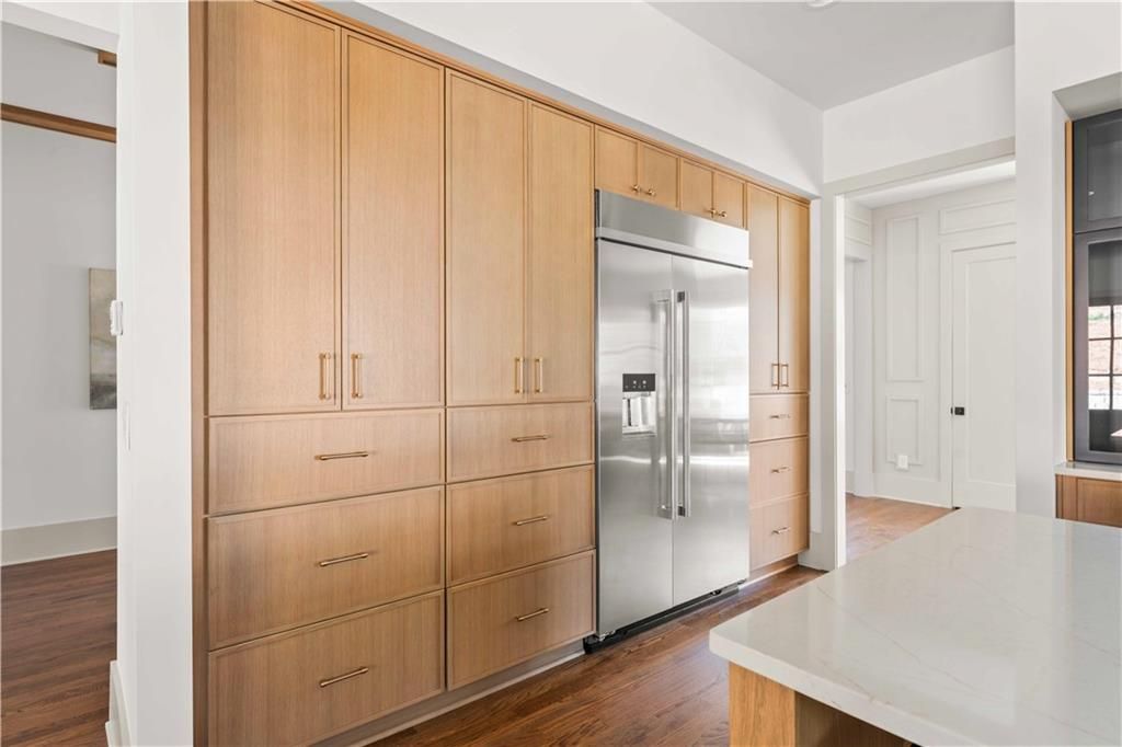 Image 8 of property listing at 339 Glendale Avenue, Decatur, GA 30030