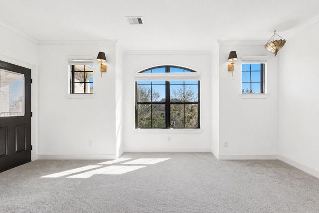 310 Edgewood Drive, Montgomery, TX 77356