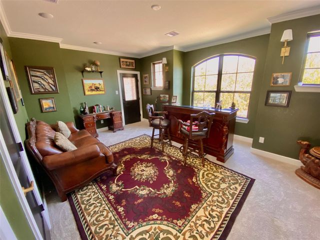310 Edgewood Drive, Montgomery, TX 77356