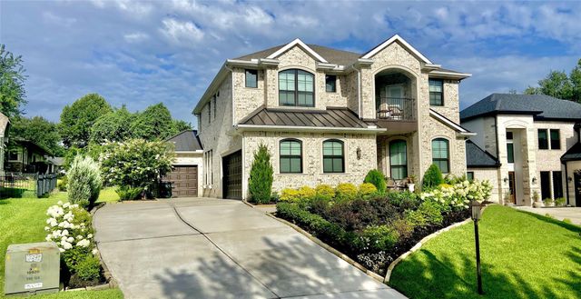 310 Edgewood Drive, Montgomery, TX 77356