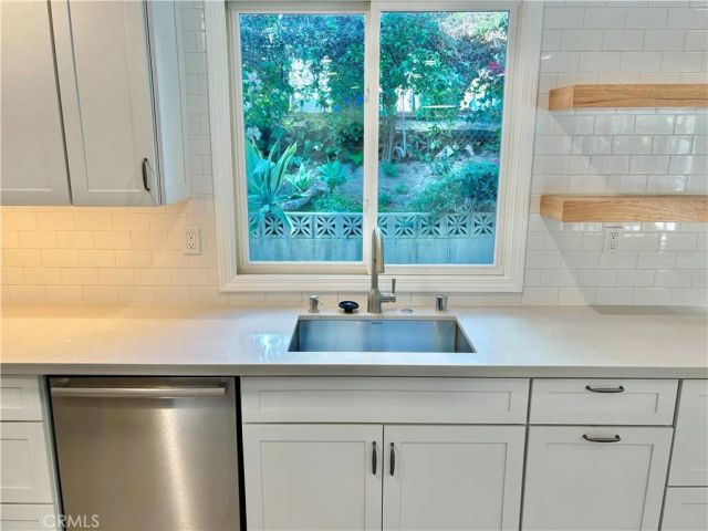 7063 Middlesbury Ridge Circle, West Hills, CA 91307