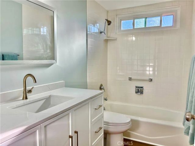 7063 Middlesbury Ridge Circle, West Hills, CA 91307