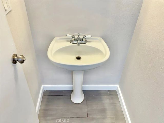 7063 Middlesbury Ridge Circle, West Hills, CA 91307