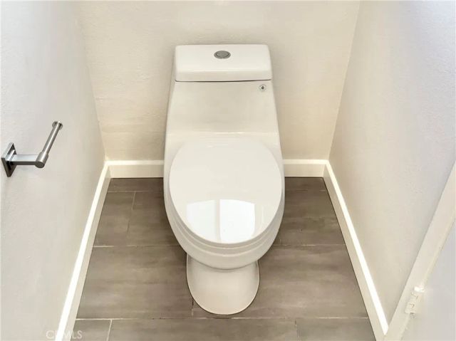 7063 Middlesbury Ridge Circle, West Hills, CA 91307