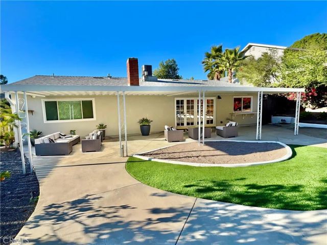 7063 Middlesbury Ridge Circle, West Hills, CA 91307