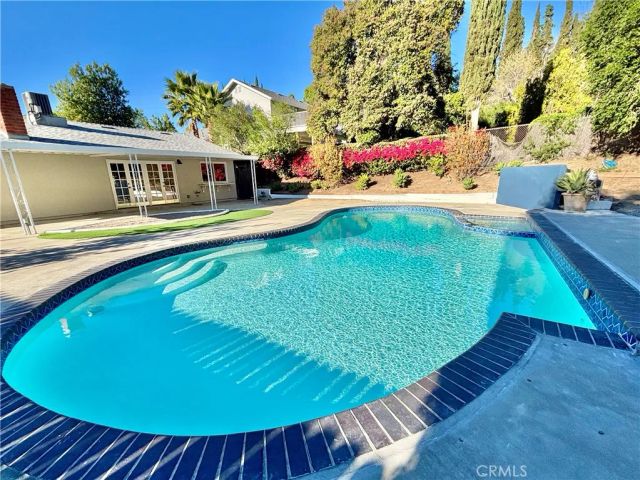 7063 Middlesbury Ridge Circle, West Hills, CA 91307