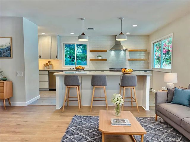 7063 Middlesbury Ridge Circle, West Hills, CA 91307