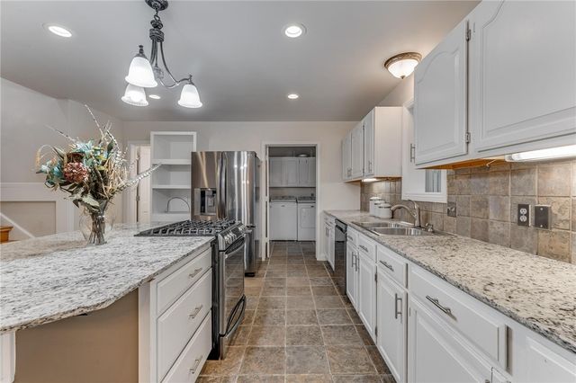 4409 Spyglass Drive, Springdale, AR 72764