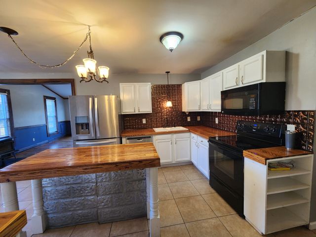 434 Meadowview Dr, Christiana, TN 37037