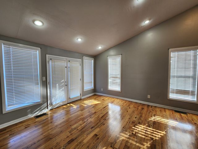 434 Meadowview Dr, Christiana, TN 37037