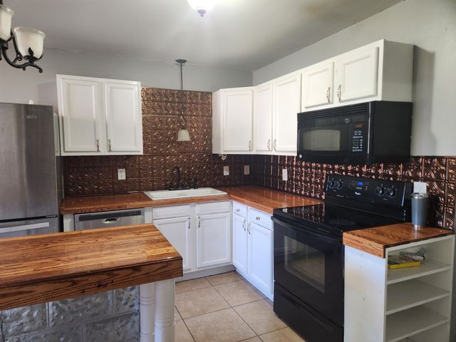 434 Meadowview Dr, Christiana, TN 37037