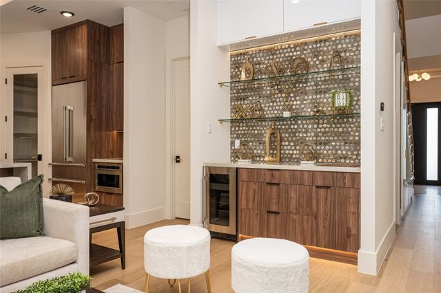 639 Rolling Oaks, Stafford, TX 77477