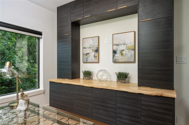 639 Rolling Oaks, Stafford, TX 77477