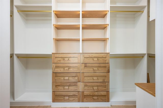 639 Rolling Oaks, Stafford, TX 77477