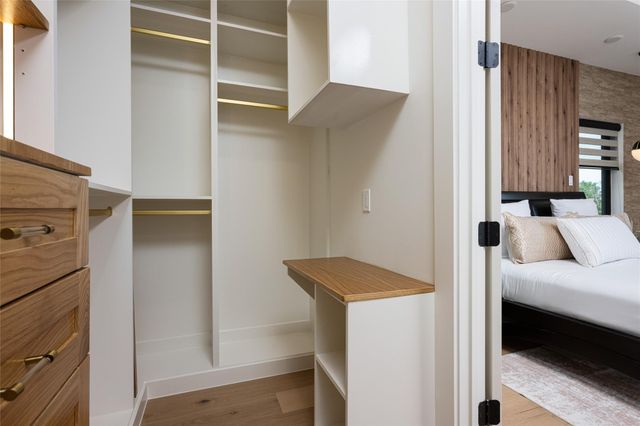 639 Rolling Oaks, Stafford, TX 77477